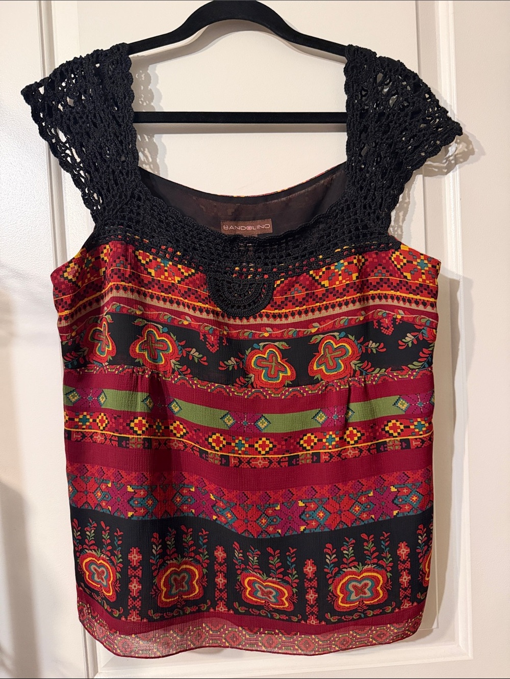 Bandolino Black Crocheted Neckline Floral Stripe Sleeveless Top - Red & Green